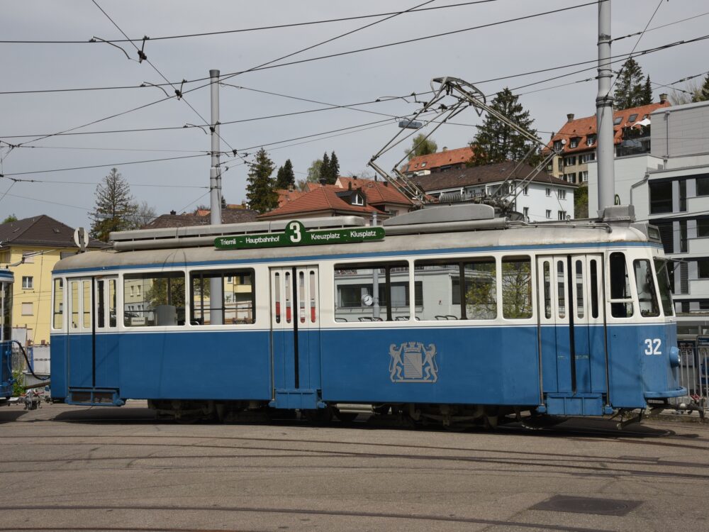 img.alt ?? 'Tram Museum Zürich