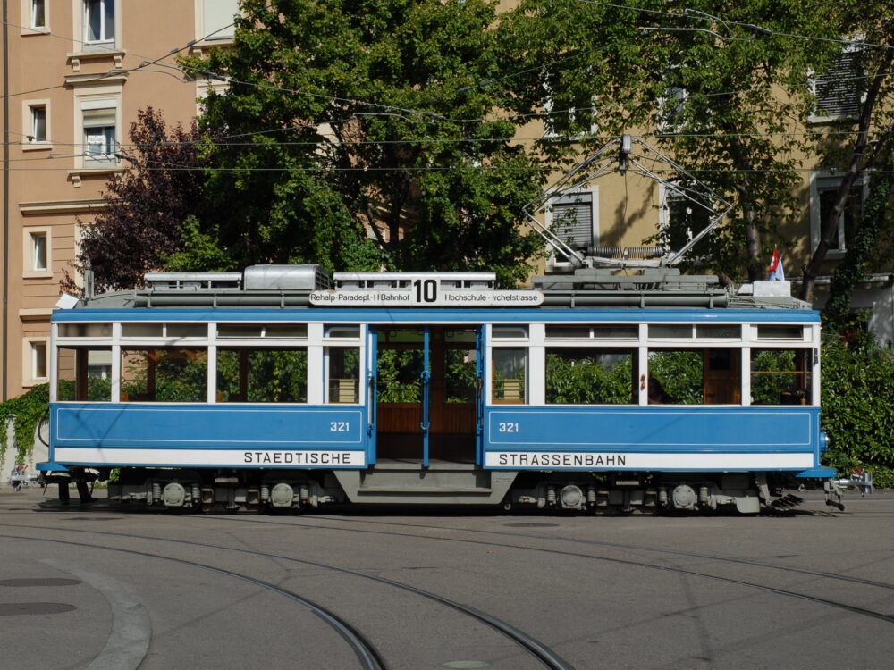 img.alt ?? 'Tram Museum Zürich