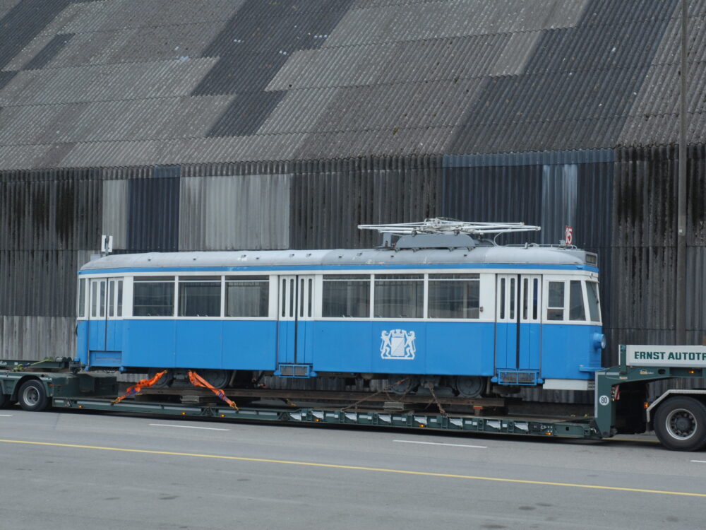 img.alt ?? 'Tram Museum Zürich