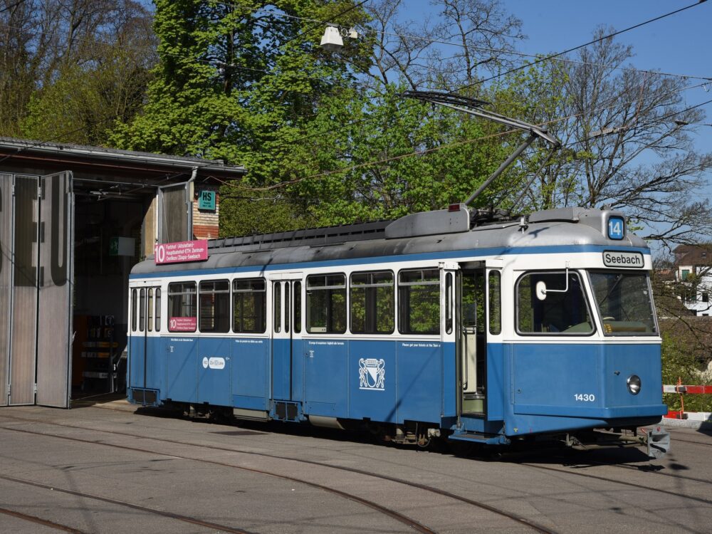 img.alt ?? 'Tram Museum Zürich